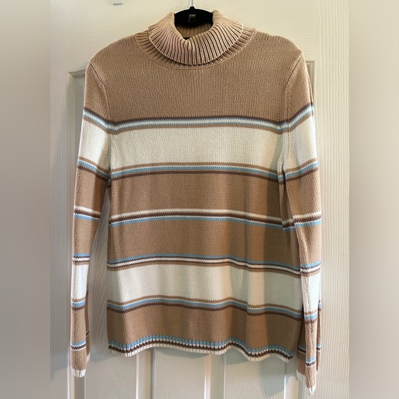 Turtleneck sweater - Picture 1 of 2